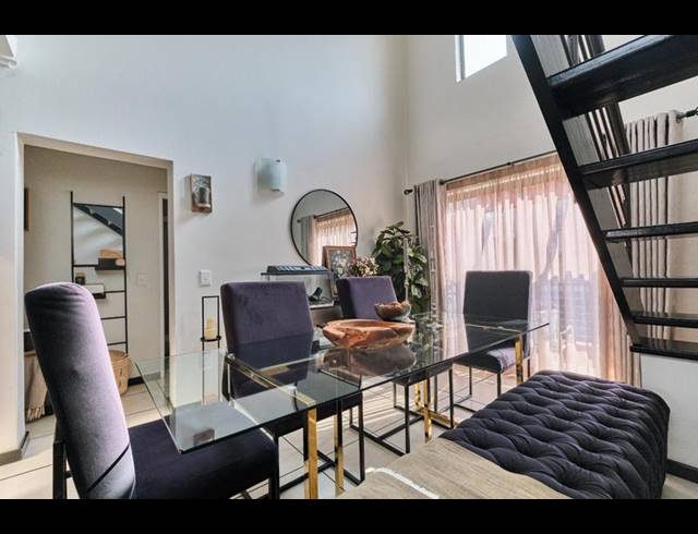 2 BEDROOM APARTMENT FOR SALE IN SUNNINGHILL